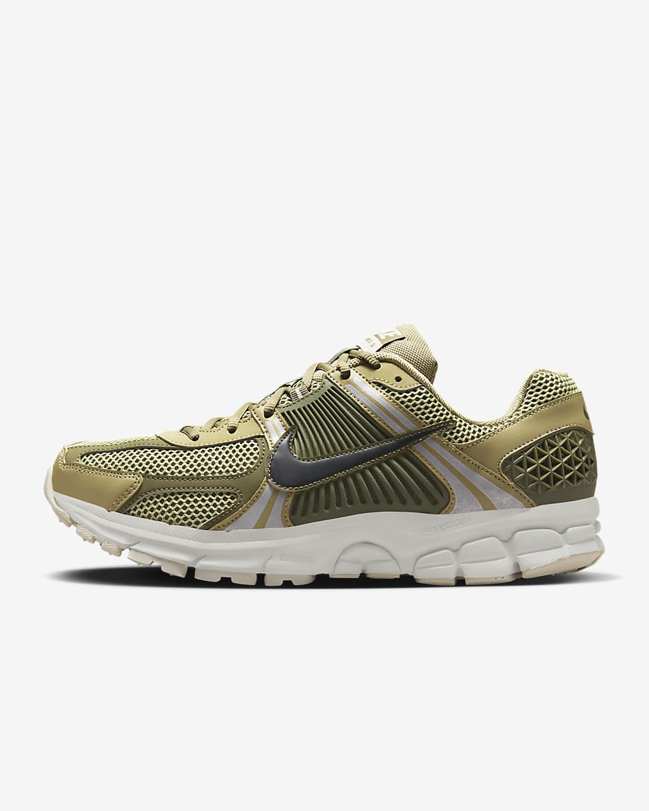 Nike vomero 13 olive hotsell